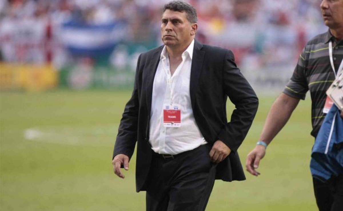 Luis Fernando Suárez, nuevo técnico de Universitario de Perú