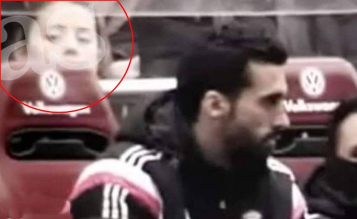 VIDEO: Álvaro Arbeloa se molesta con Ancelotti por meter a Chicharito Hernández