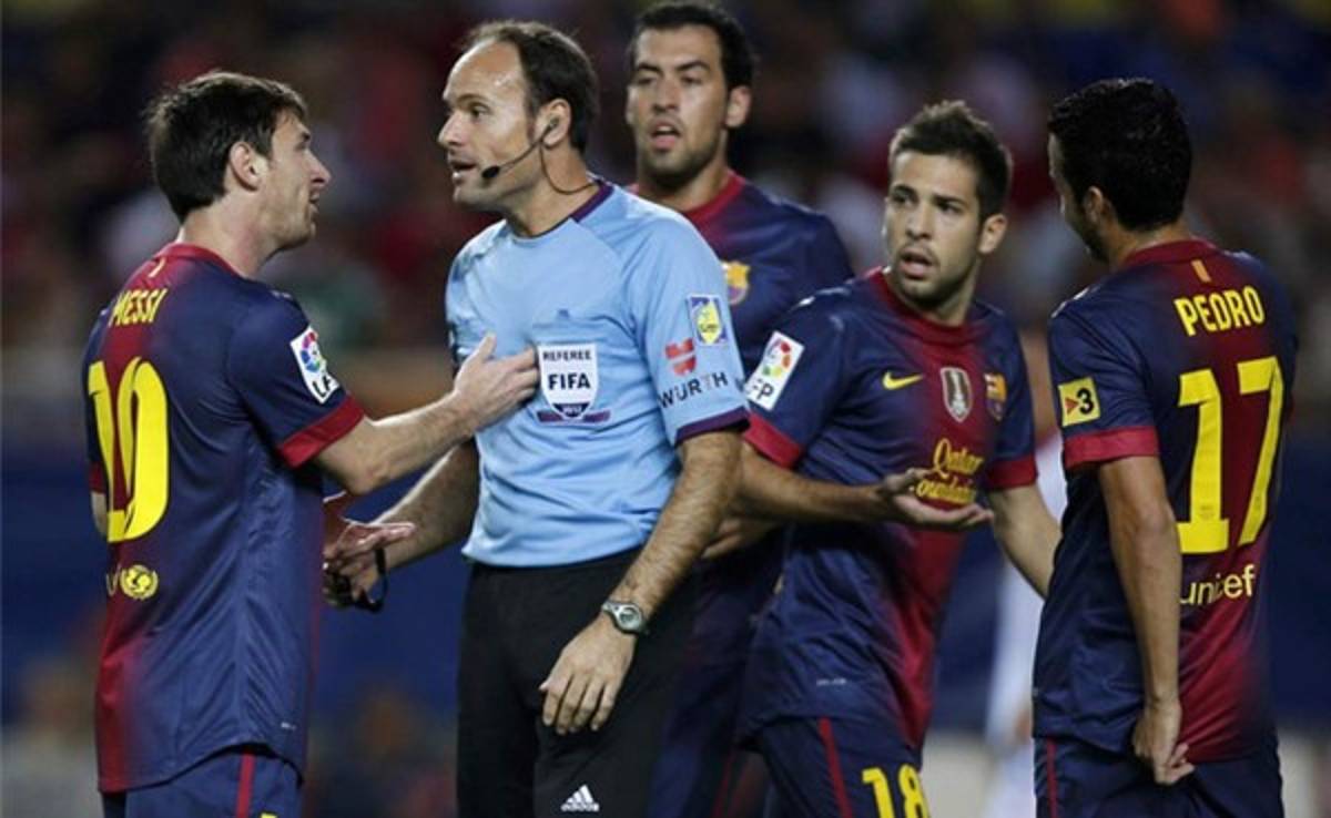 Mateu Lahoz, árbitro del clásico Barcelona-Real Madrid