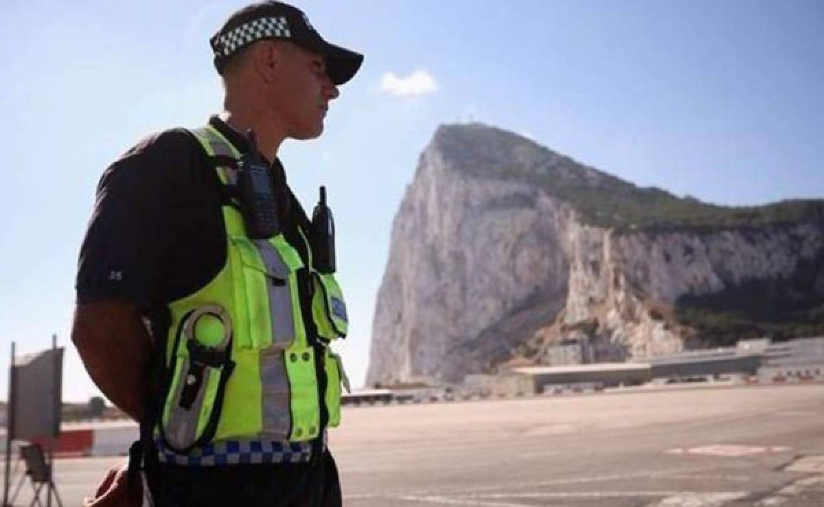 Lee Casciaro, de policía a goleador de Gibraltar en Uefa
