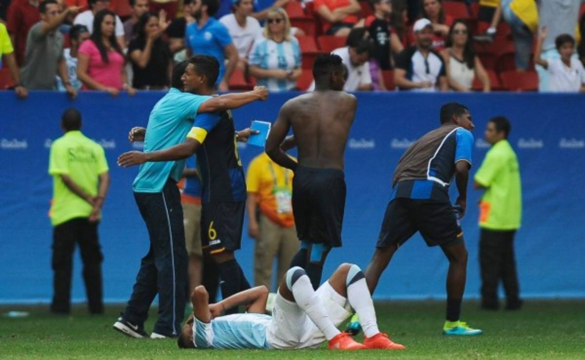 AUDIO: La eufórica narración de ESPN en el gol de Choco Lozano frente a Argentina