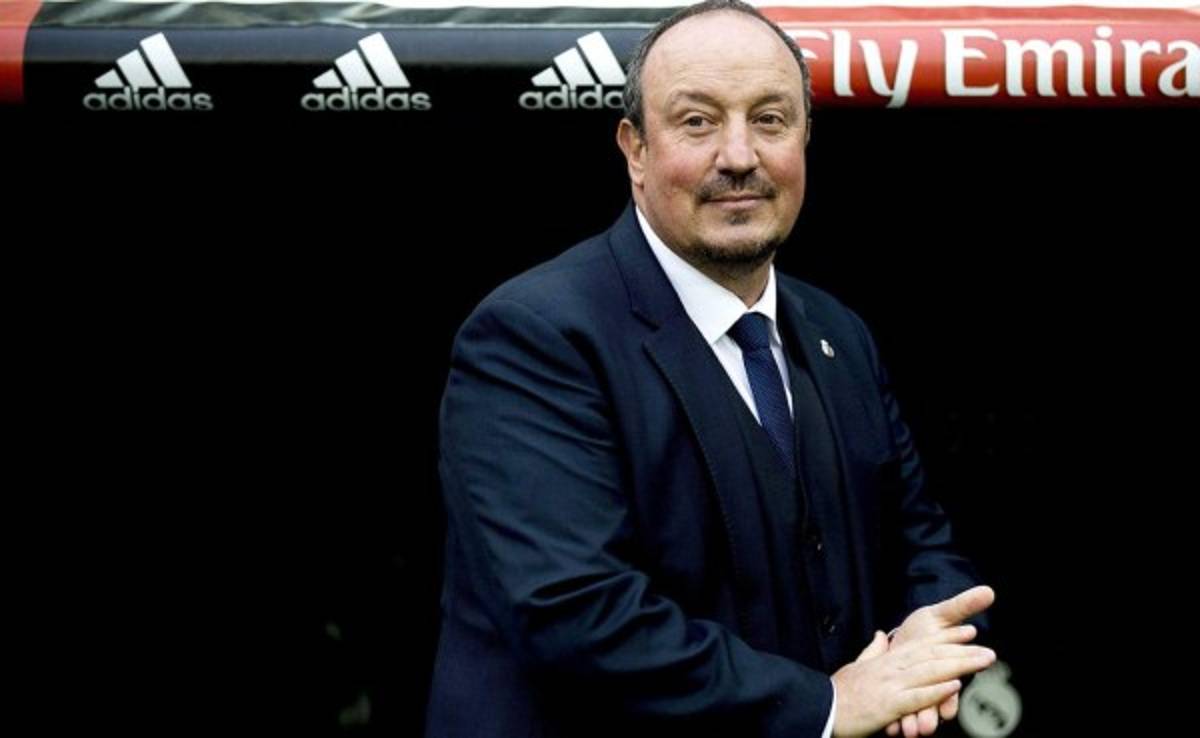 Rafa Benítez defiende a James tras incidente con la policía