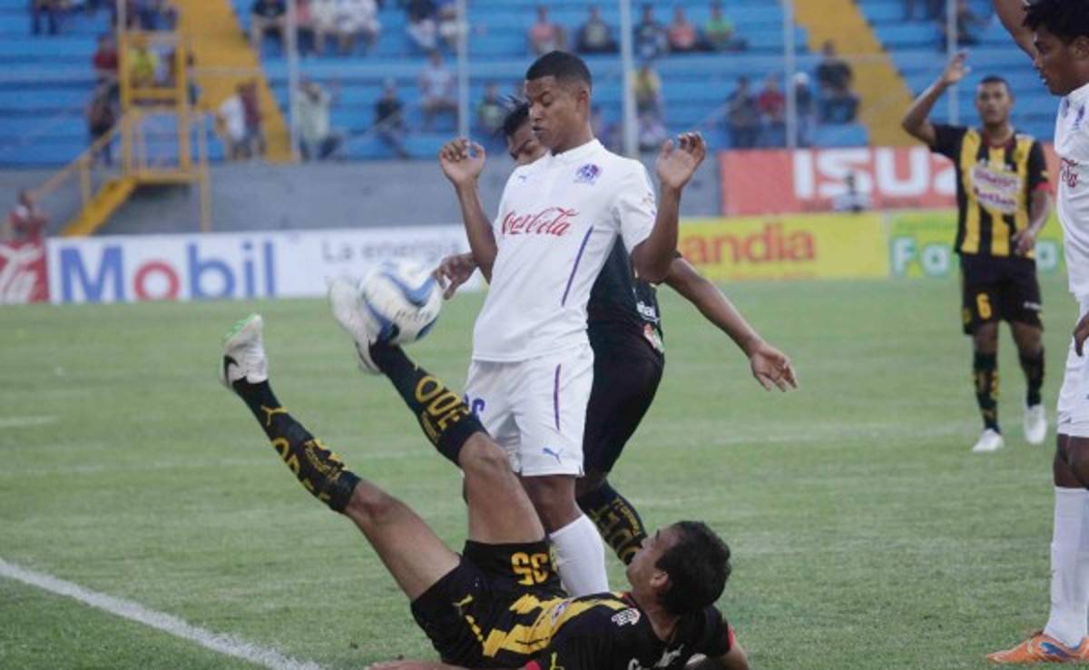 Olimpia pierde a Óscar Salas para el duelo frente a Victoria