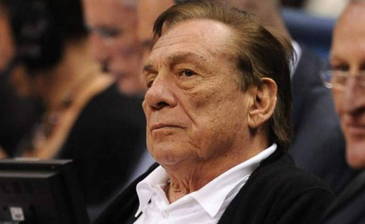 NBA suspende de por vida a dueño de los Clippers por racismo