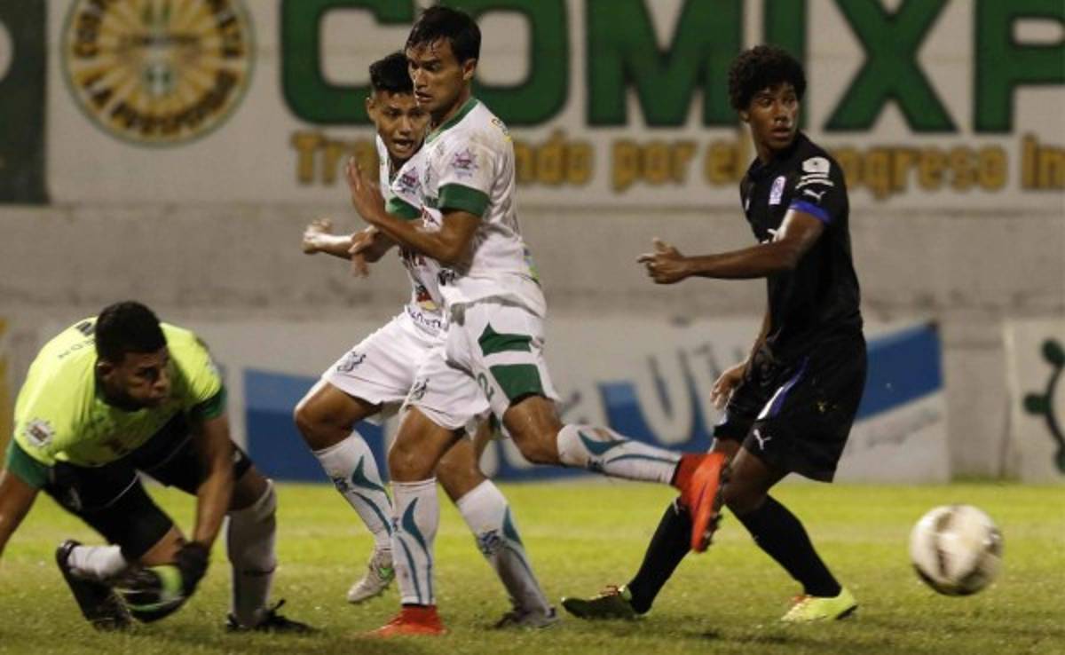 Carlos Plummer Jr.: 'Mi papá me aconsejó que no me desesperara'