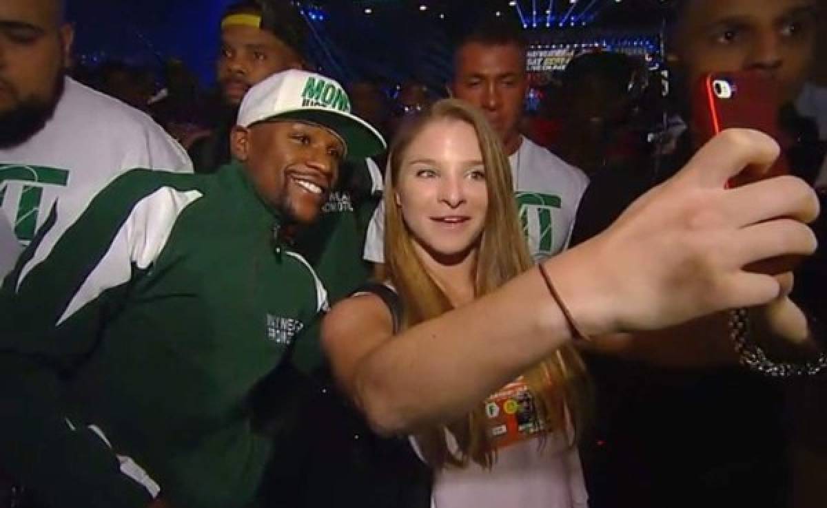 Floyd Mayweather cobrará hasta 62 mil lempiras por una selfie