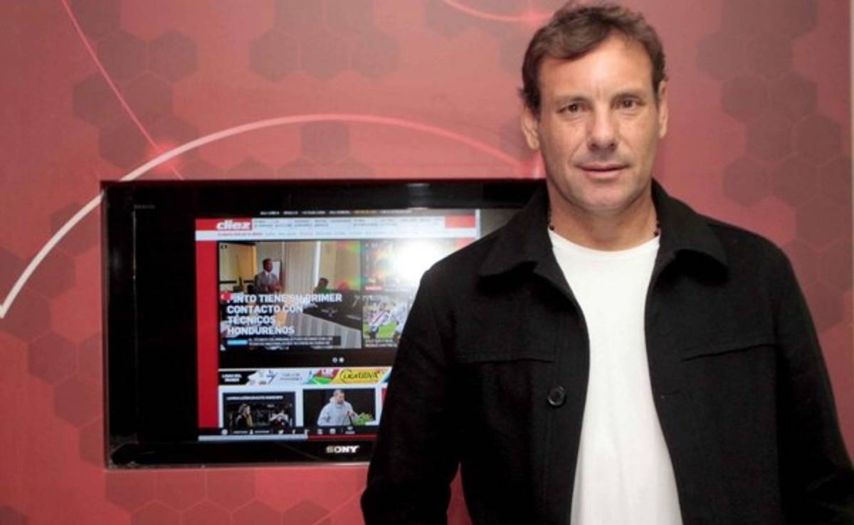 Carlos Prono a Pinto: 'A este paso se va a quedar con las manos vacías'