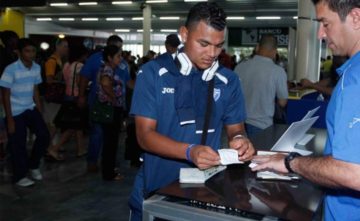 Mario Martinez no viajó a Ecuador por la vacuna de la fiebre amarilla
