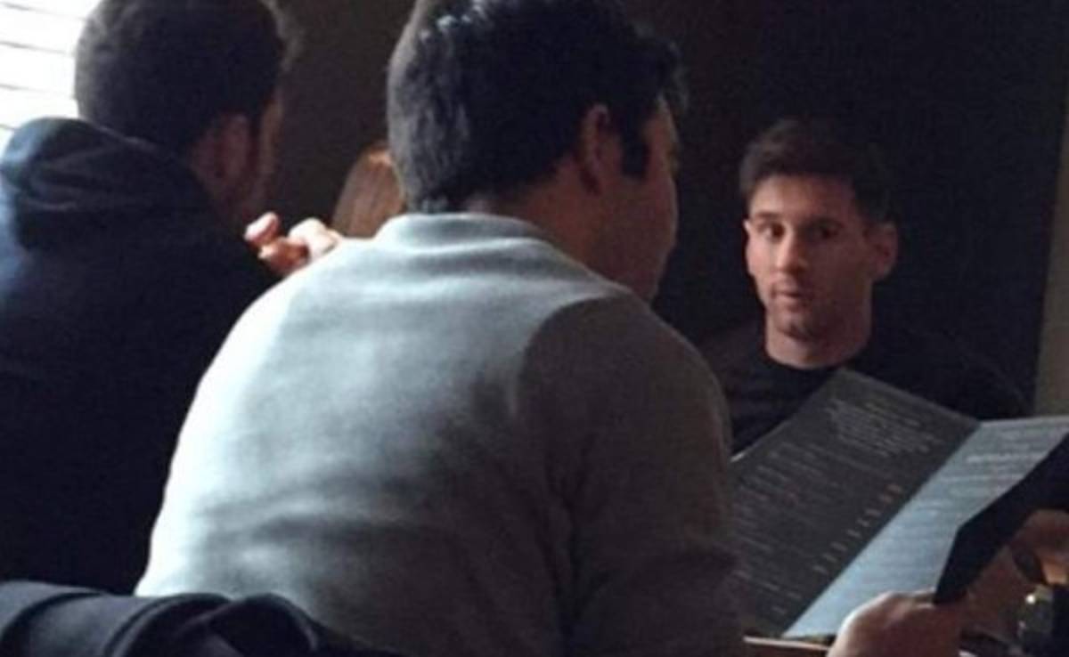 Messi se fue de viaje por Londres para encontrarse con Deco y Fábregas