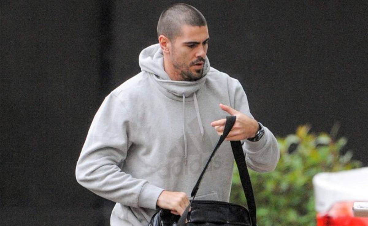 Víctor Valdés firmará hasta 2016 con Manchester United