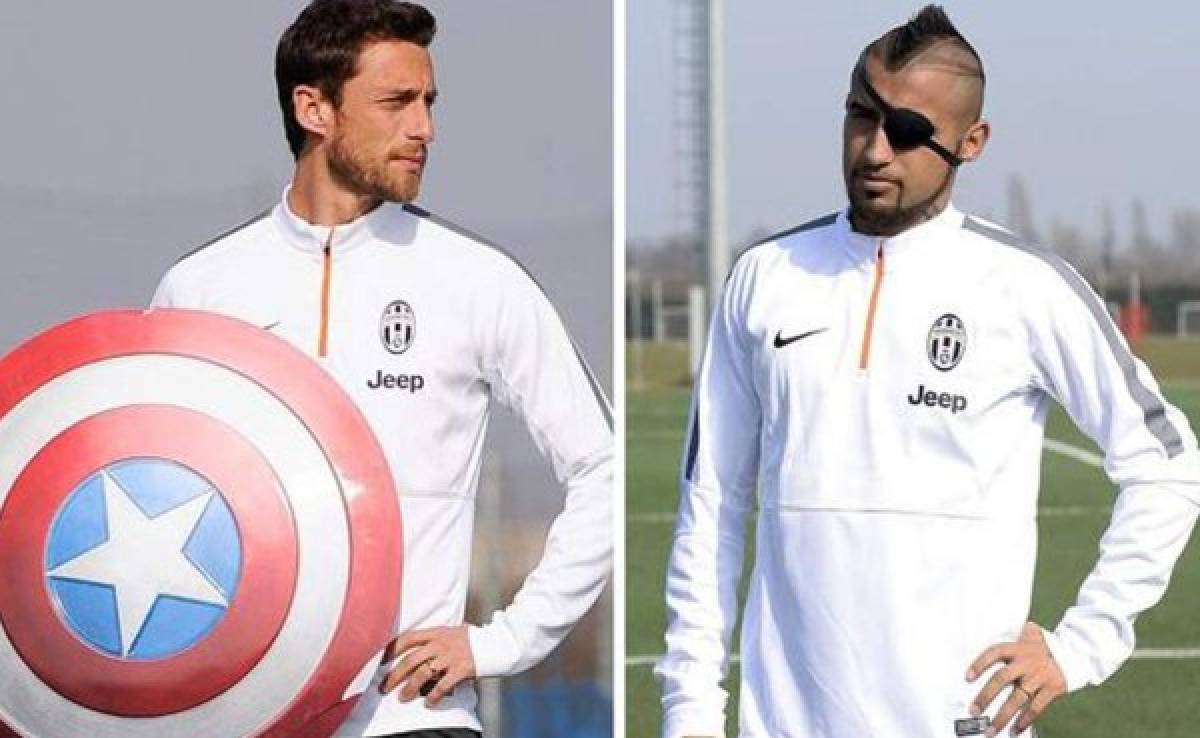 Jugadores de la Juventus imitan poderes de 'Los Vengadores' en la cancha