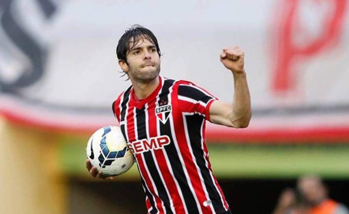 Kaká debuta en Sao Paulo con gol y derrota