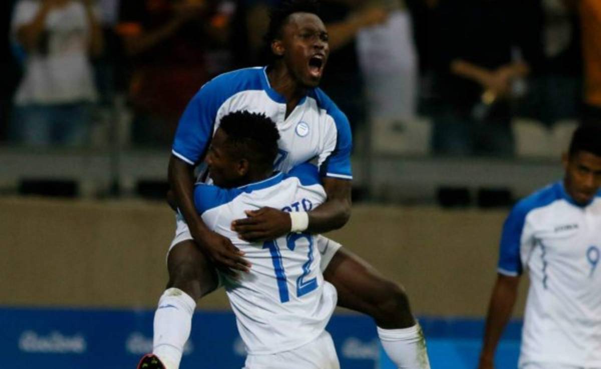 El mensaje de Alberth Elis en redes sociales previo al juego ante México