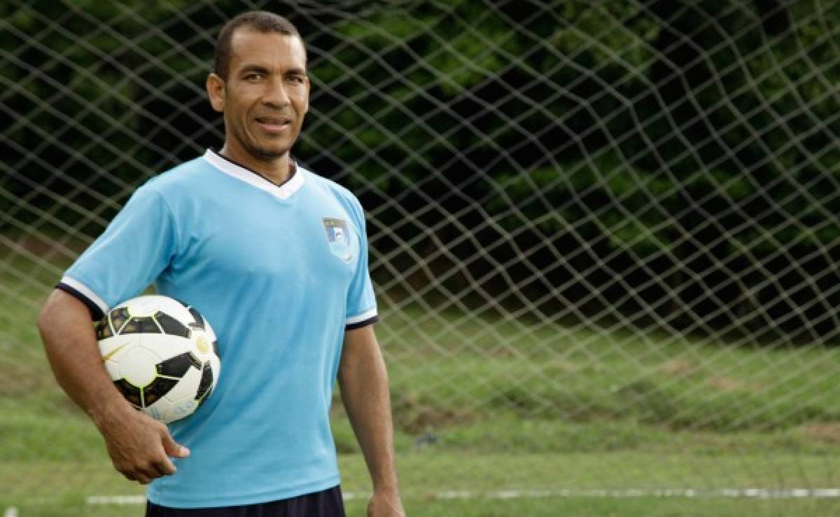 Leo Isaula, un hombre de 501 batallas en la Liga Nacional de Honduras