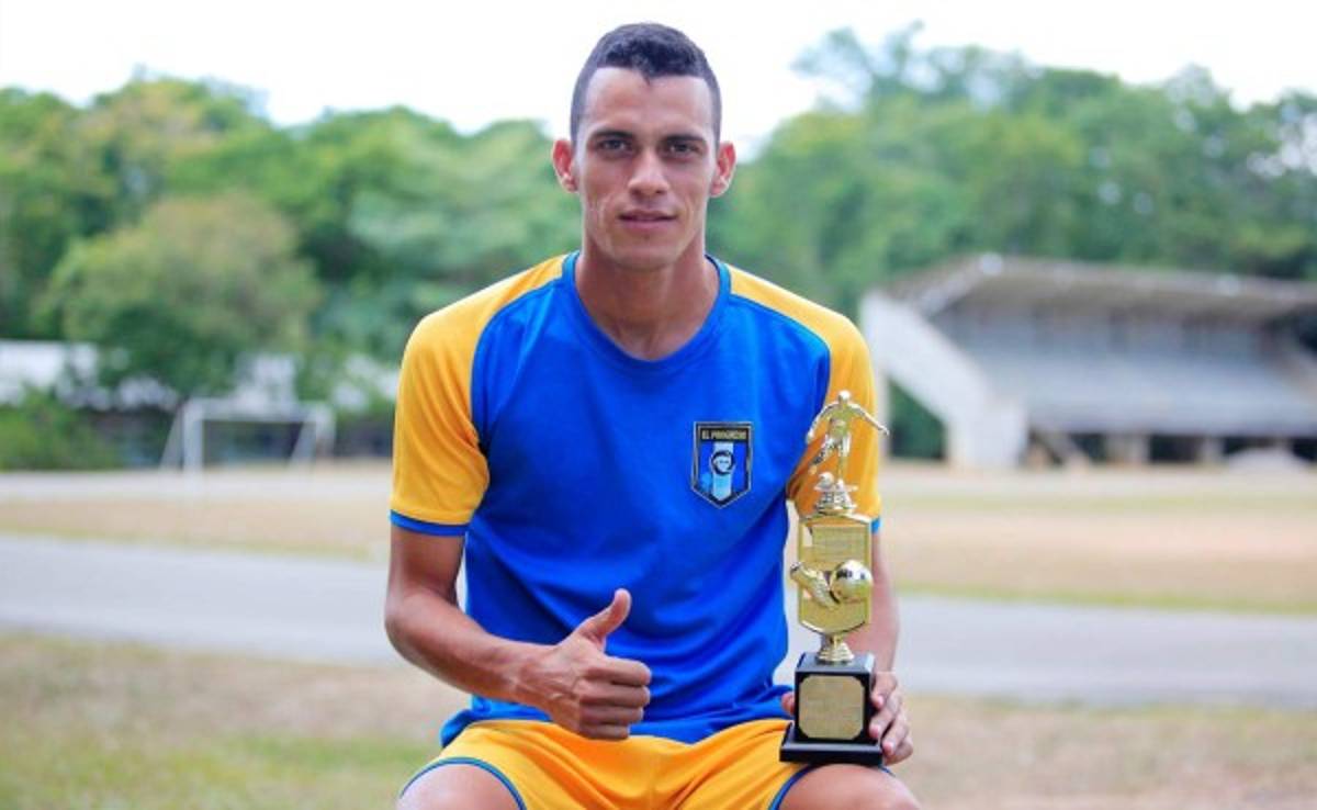 Ángel Tejeda cerca de irse a jugar a España