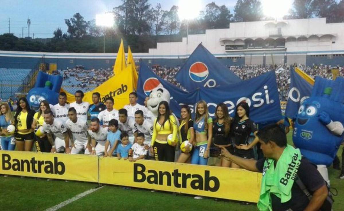Comunicaciones y Municipal chocarán en las semifinales del Clausura en Guatemala