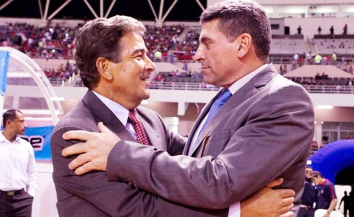 Luis Suárez y Jorge Luis Pinto, nominados a mejor DT del 2014