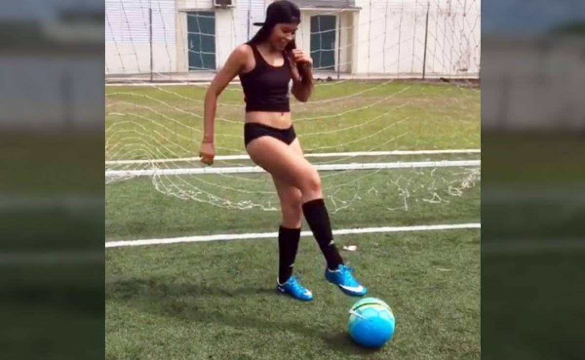 VIDEO: Mache Alvarado domina el balón ¡en ropa interior!