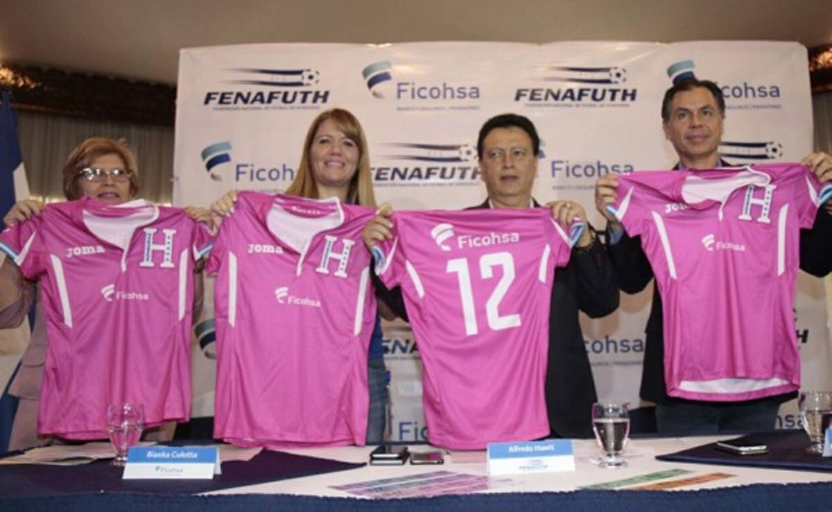 Honduras lanza una camisa rosada en apoyo a la lucha contra el cáncer de mama