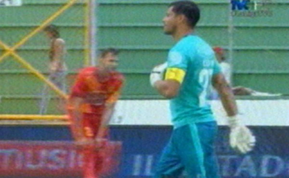 Vergonzoso: Otro problema de uniformes en la Liga Nacional de Honduras