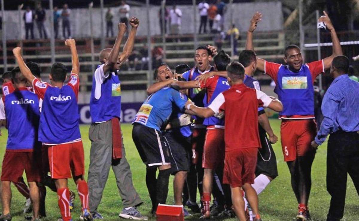 Con gol al minuto 94, Real Sociedad vence en el Excélsior al Platense