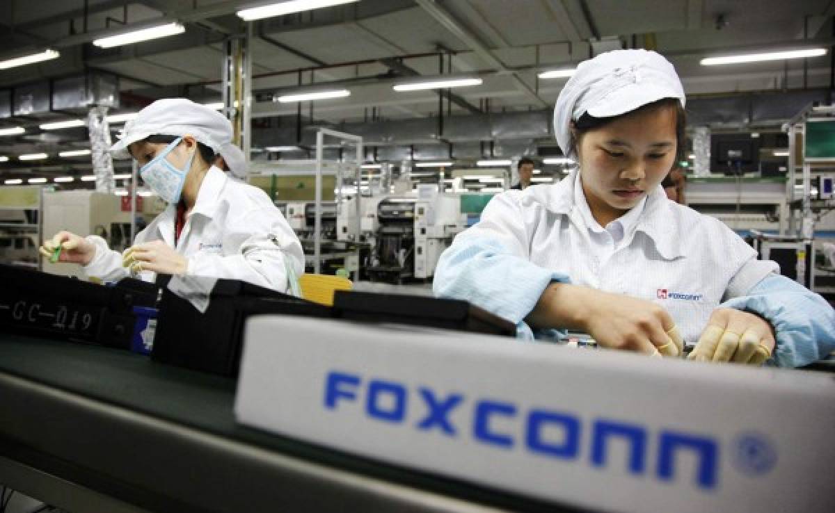 Foxconn, la fábrica que remplazó a 60 mil trabajadores por robots