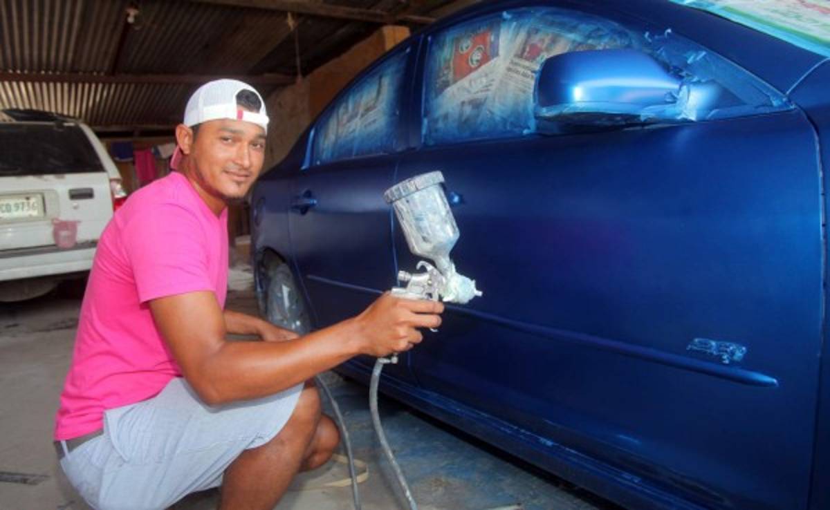 Juan Munguía: Pintor de vocación, futbolista por pasión