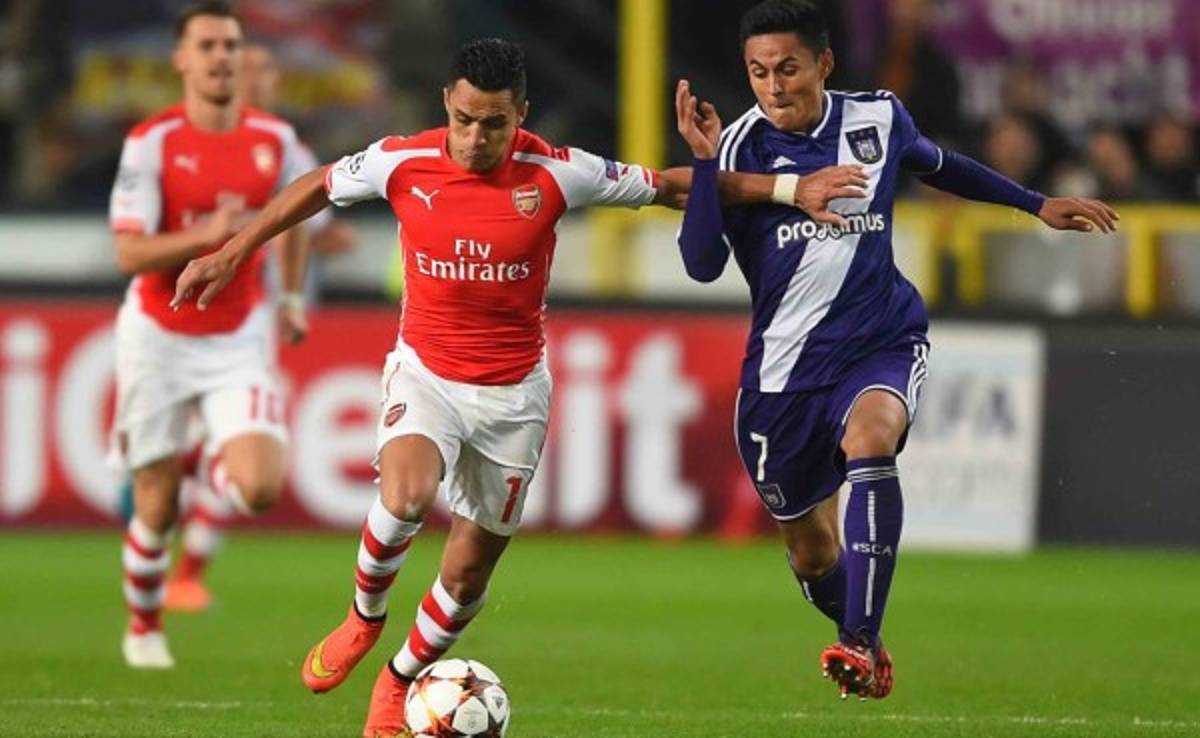 Desde el 2010 el Arsenal inglés sigue al hondureño Andy Najar