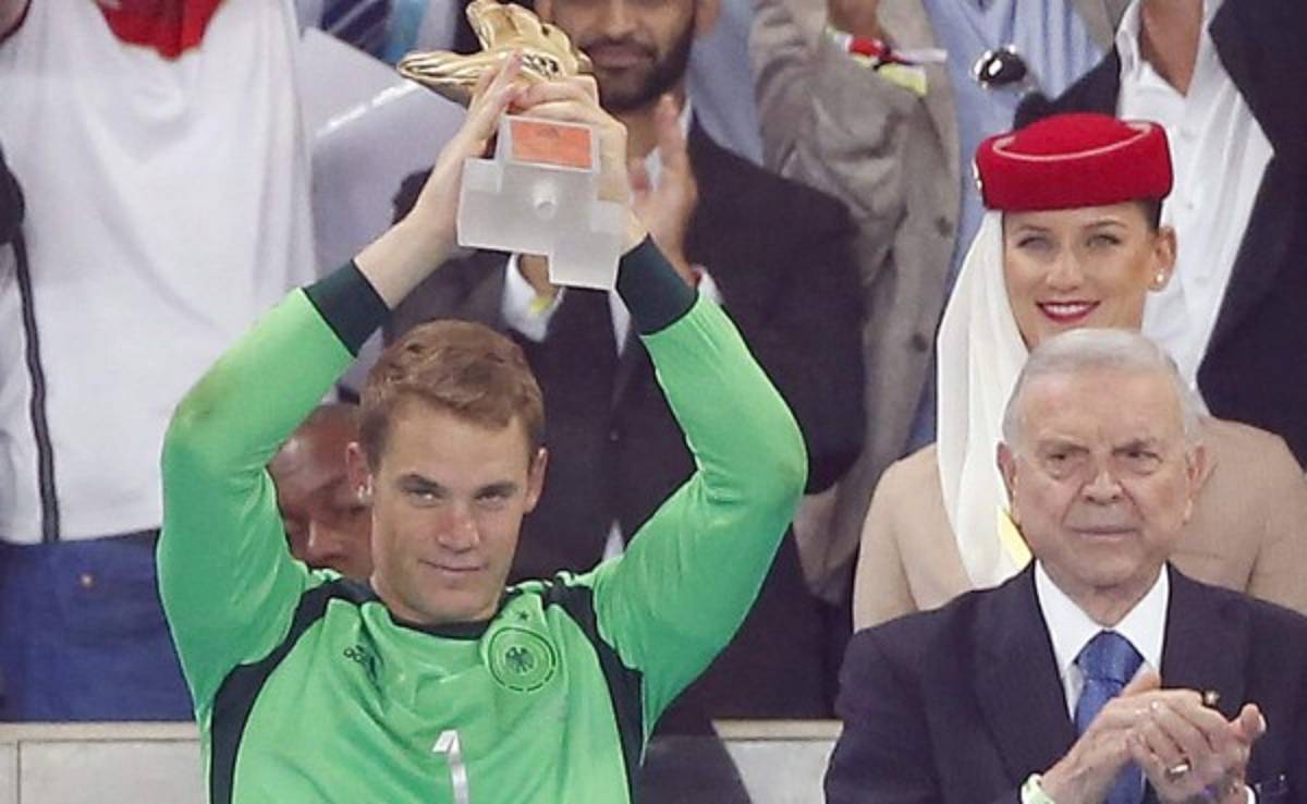 Manuel Neuer se lleva el Guante de Oro del Mundial