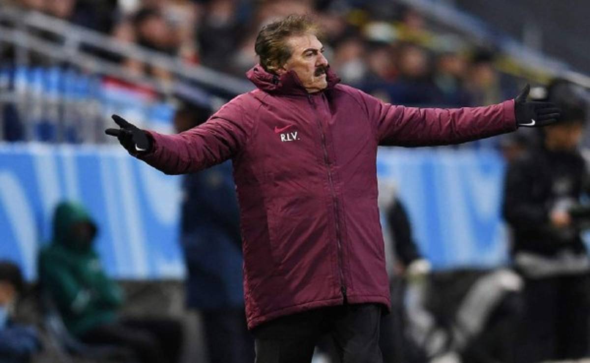 Ataque de La Volpe a la FIFA: 'Querían al Real Madrid en la final”