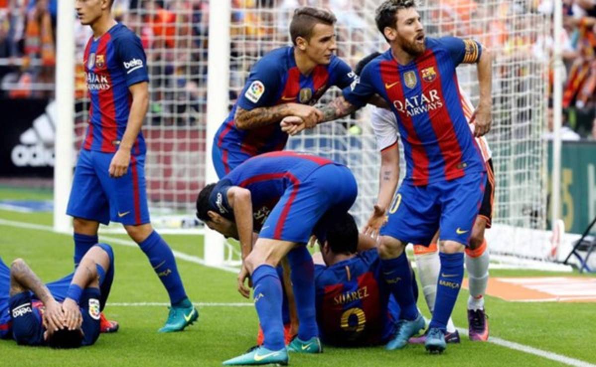 El castigo que recibiría aficionado que lanzó botella a Neymar