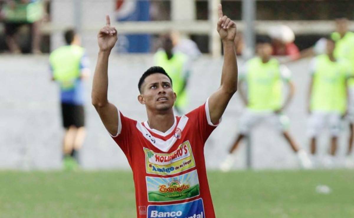 Marco Vega: 'No tengo cifras, si llegan los goles hay que celebrarlos'