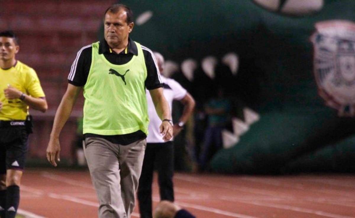 Wilmer Cruz: 'Me entusiasma que la gente me pida para la Selección'