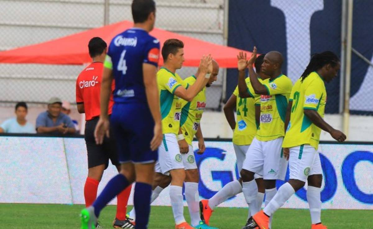 VIDEO: El golazo de la jornada anotado por Esdras Padilla desde afuera del área