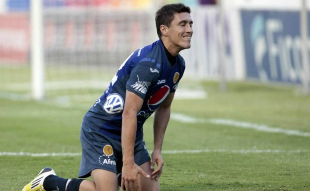 Uruguayo José Pablo Varela decide no volver a Motagua