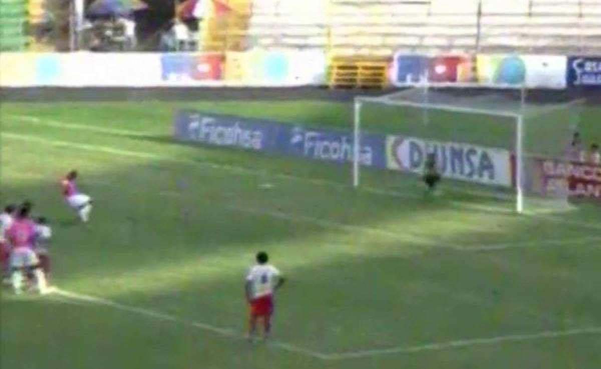 VIDEO: Así fue el penal que erró Óscar Salas ante Real Sociedad