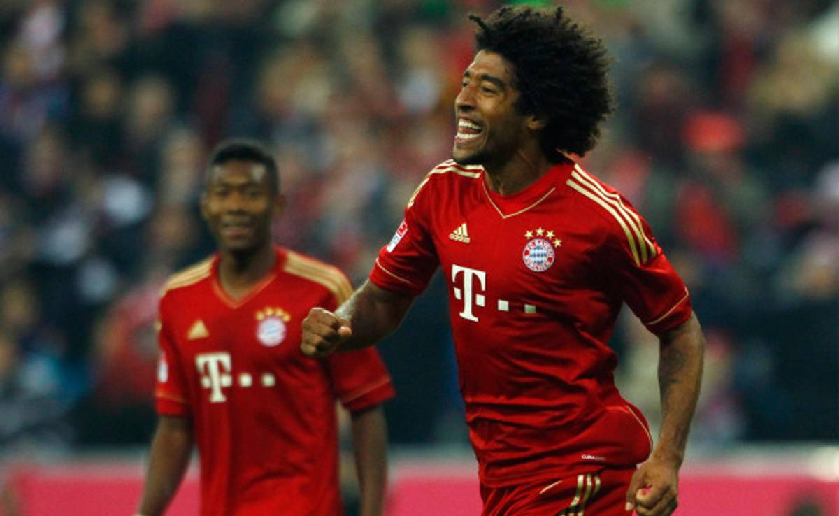 Brasileño Dante renueva con Bayern Munich hasta 2017