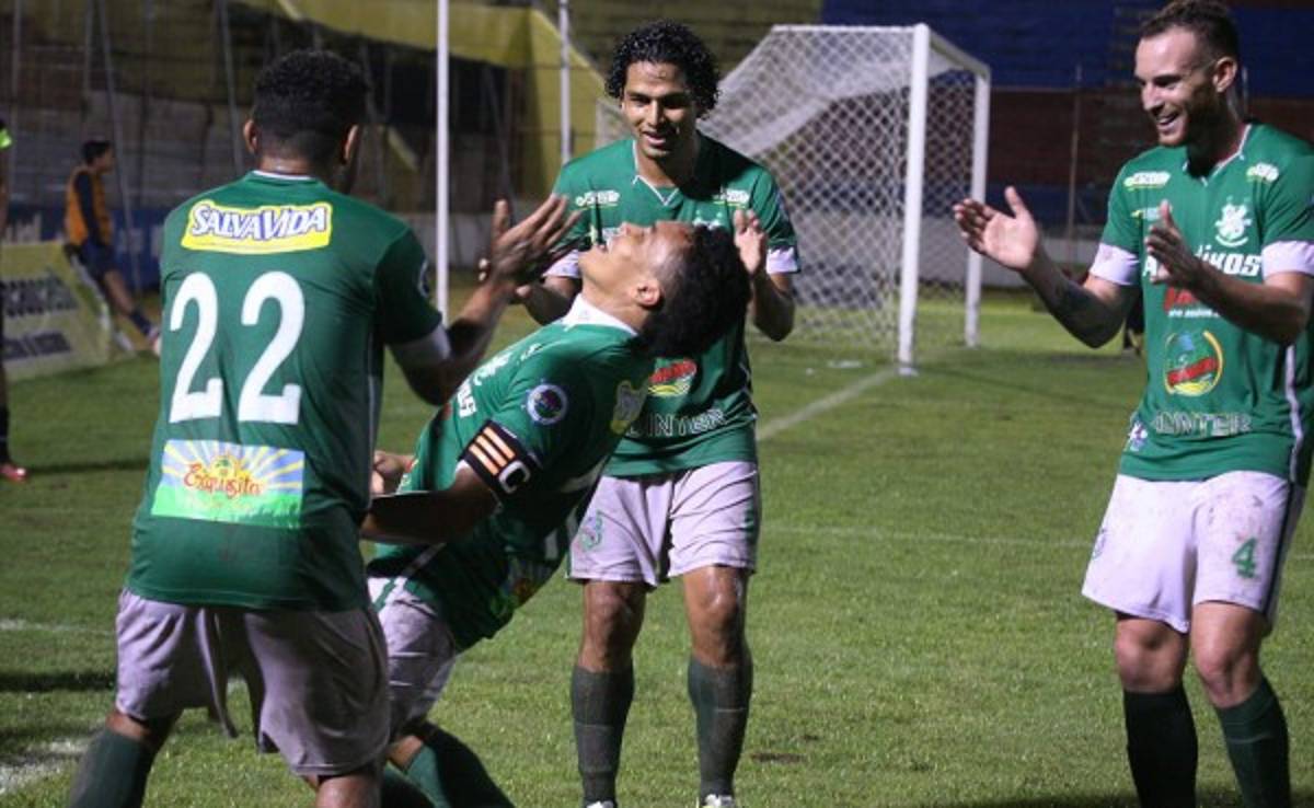 VIDEO: El curioso festejo de Rambo de León en La Ceiba