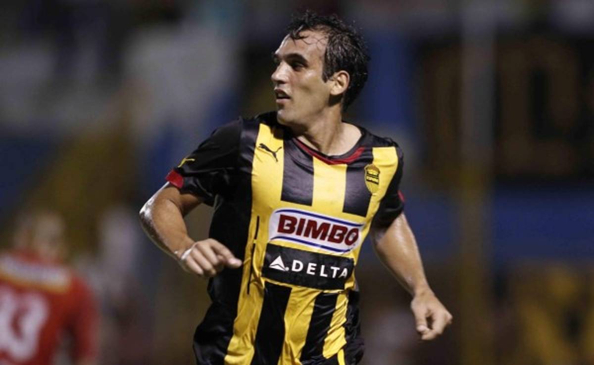 Real España derrota al Vida y clasifica a la liguilla en Honduras