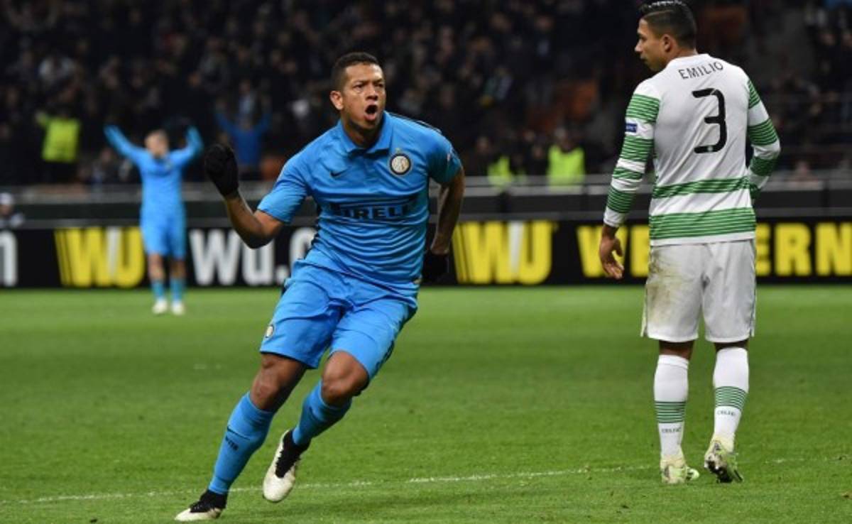 El Celtic y Emilio Izaguirre fueron eliminados de la Europa League