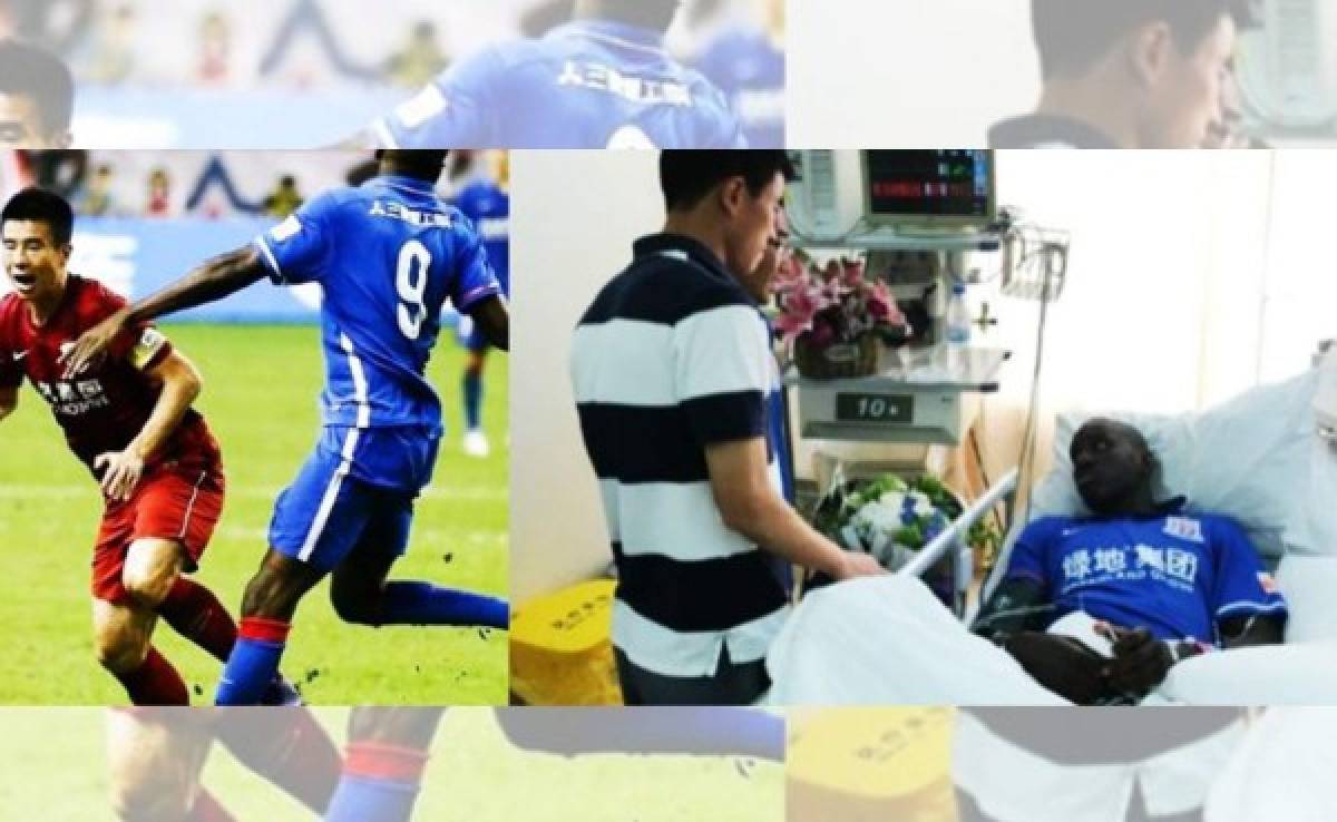 VIDEO: La reacción de Demba Ba al ver al jugador chino que lo lesionó
