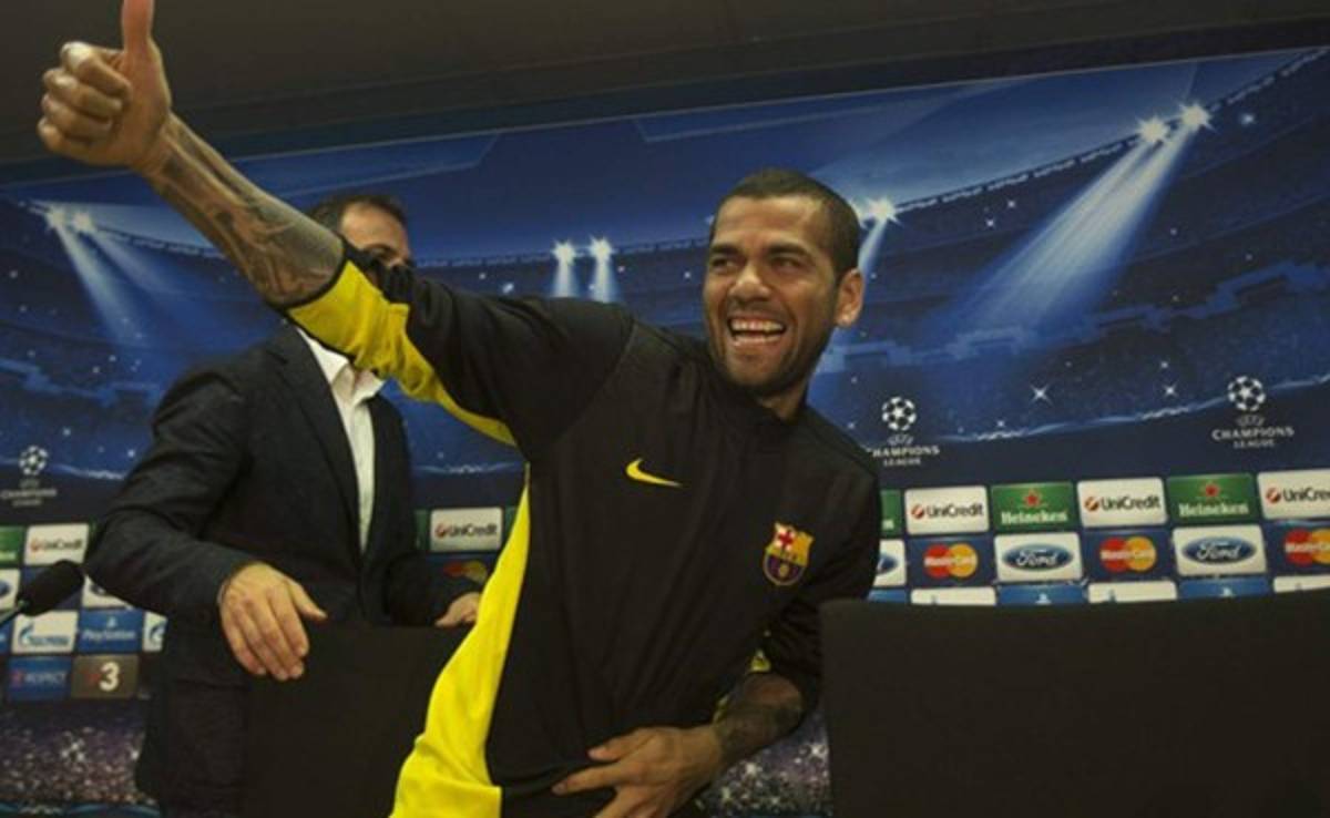VIDEO: Dani Alves sorprendió cantando en Instagram