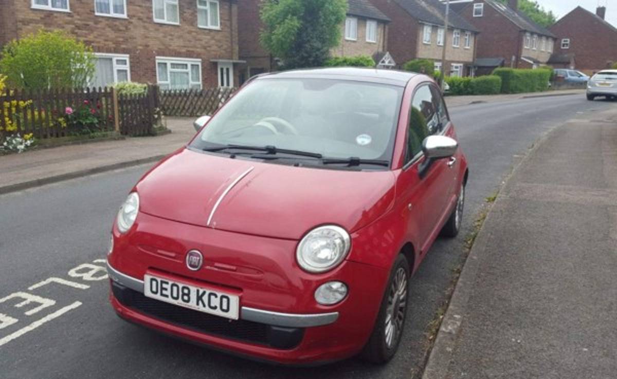 Pone a la venta su carro en Ebay con la peor descripción del mundo