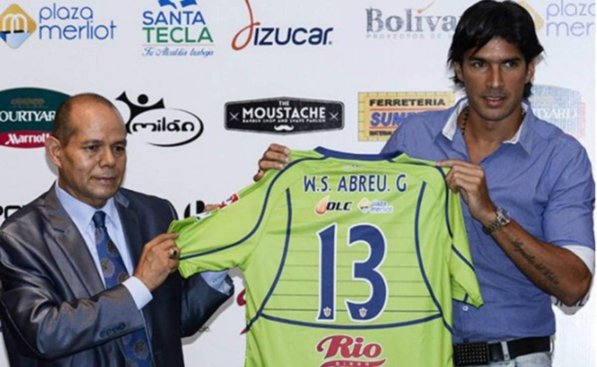 ¿Qué recibirá Sebastian Abreu por cada gol que anote en El Salvador?