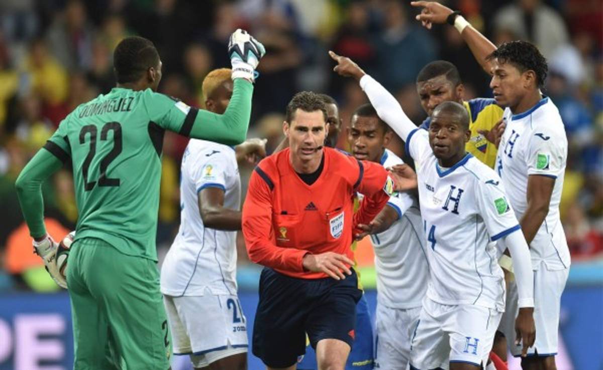 VIDEO: El polémico gol anulado a Honduras ante Ecuador