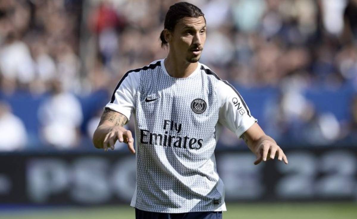 Zlatan Ibrahimovic tiene rotura en costilla izquierda