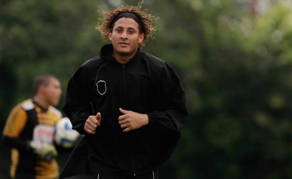 Kevin Hernández es reincorporado al Real España