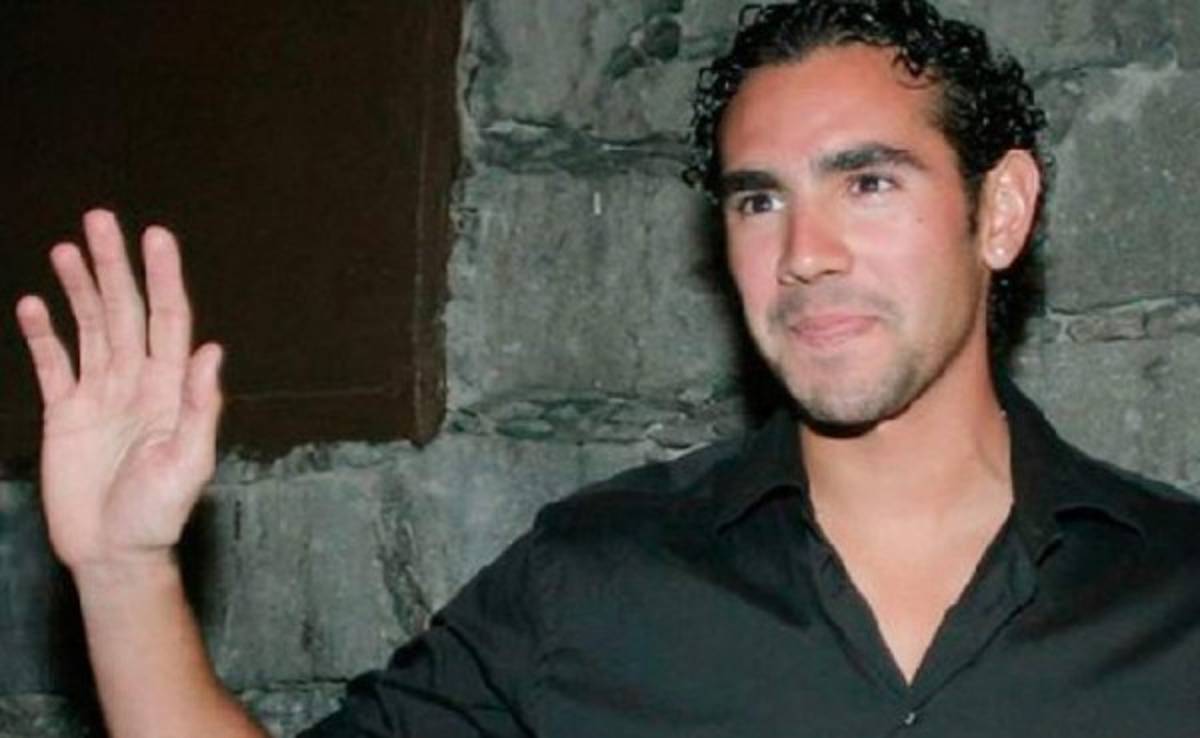 Encuentran muerto al hijo de Hugo Sánchez en su departamento