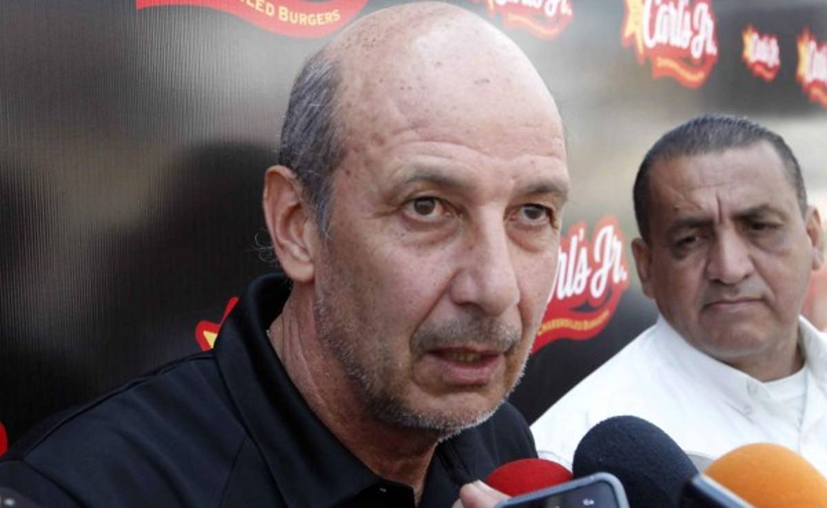 Miguel Falero: 'No dicen nada, a nadie le preocupa que se amontonen los partidos'