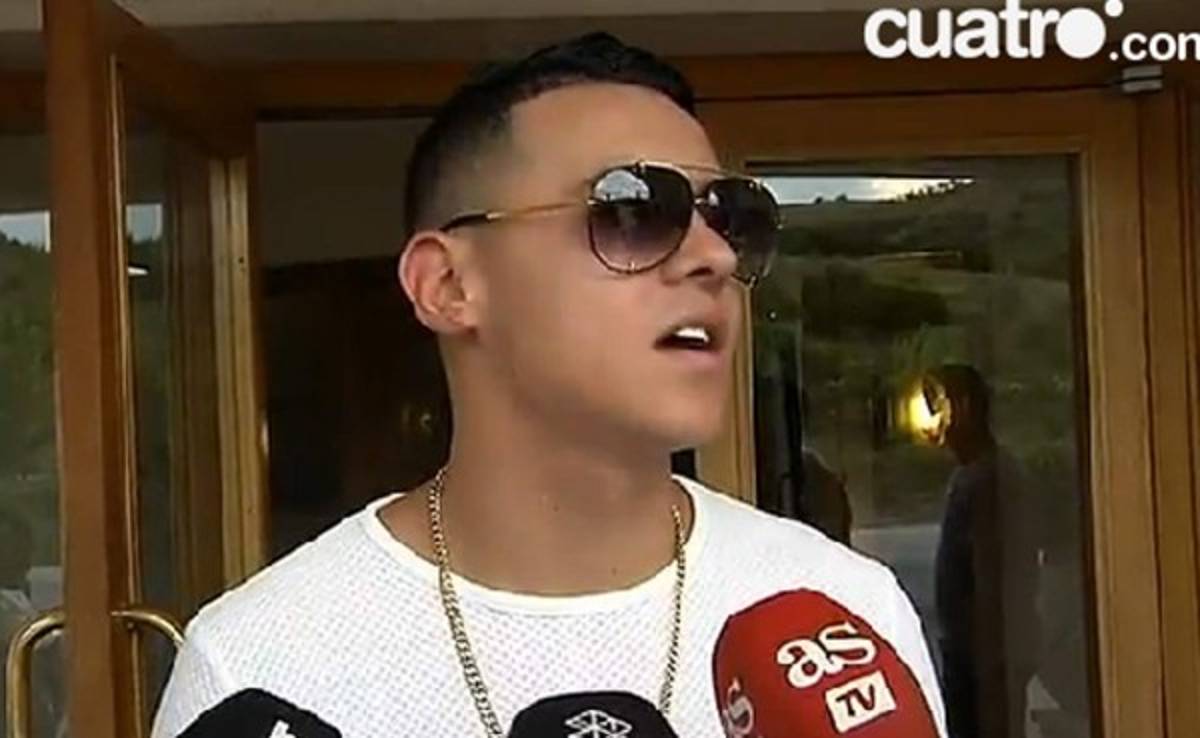 Kevin Roldan está dispuesto a cantarle a Gerard Piqué